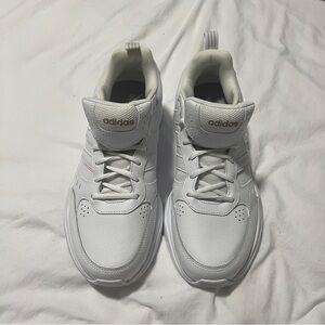 🚨 Last day Fri 🧳 NWOT Adidas White Sneakers